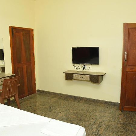 Thiruchendur Stayz Vairavel Residency Тиручендур Экстерьер фото
