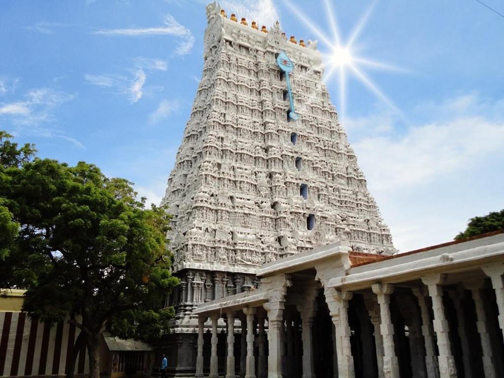 Thiruchendur Stayz Vairavel Residency Тиручендур Экстерьер фото