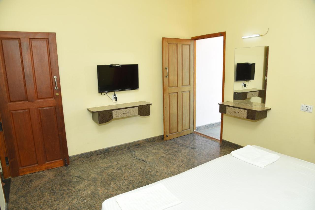 Thiruchendur Stayz Vairavel Residency Тиручендур Экстерьер фото