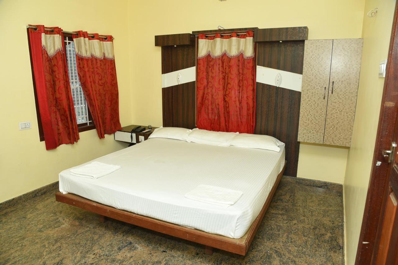 Thiruchendur Stayz Vairavel Residency Тиручендур Экстерьер фото